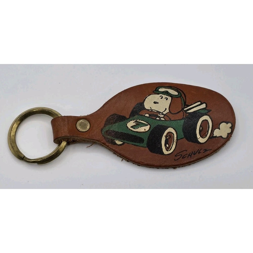 Vintage Peanuts SNOOPY Classic Race Car Key Chain AVIVA Leather 1970s Keychain